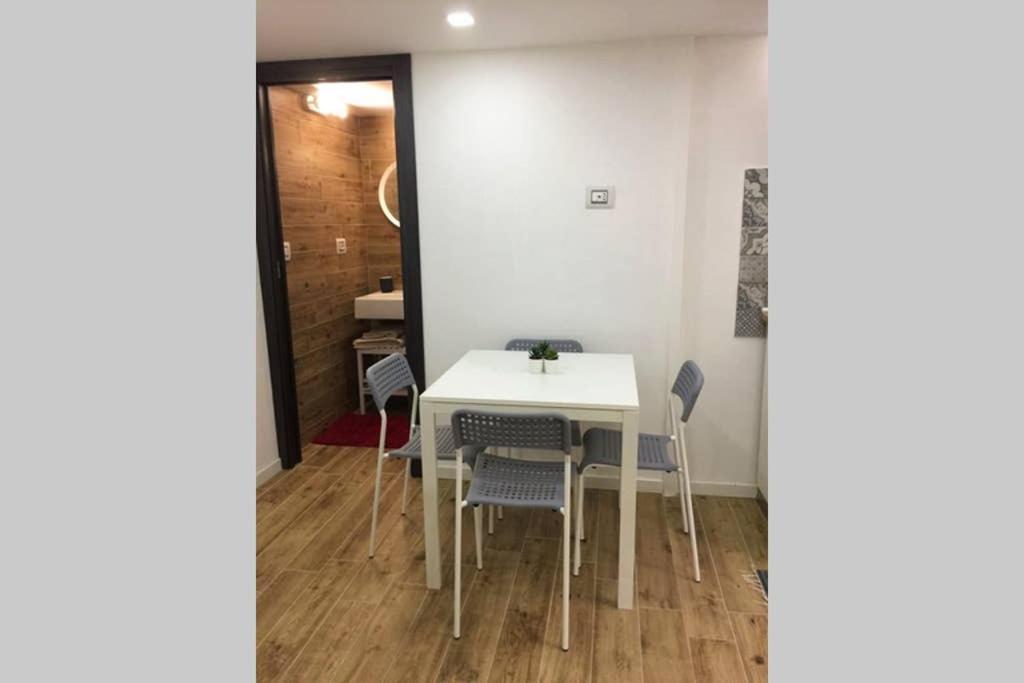 شقة Dock78 - Miniloft In Catania Center المظهر الخارجي الصورة