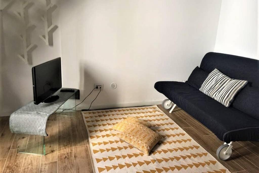 شقة Dock78 - Miniloft In Catania Center المظهر الخارجي الصورة